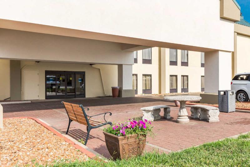 Quality Inn O'Fallon Il - St Louis Exterior foto
